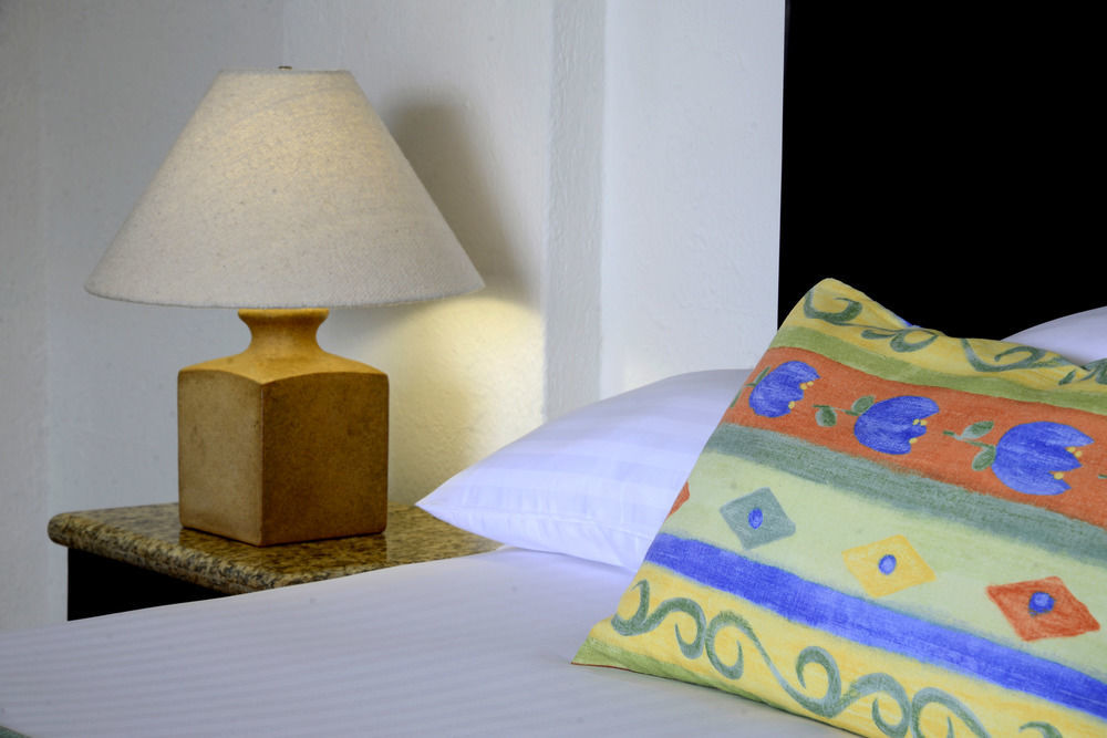 Hotel Delfin Пуерто Валярта Екстериор снимка